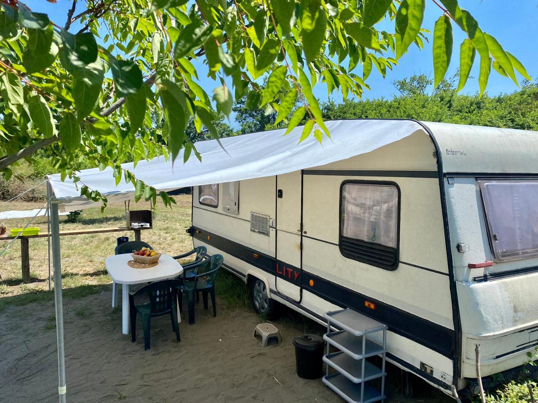Beachfront Caravans เชอร์โนโมเรทส์ ภายนอก รูปภาพ