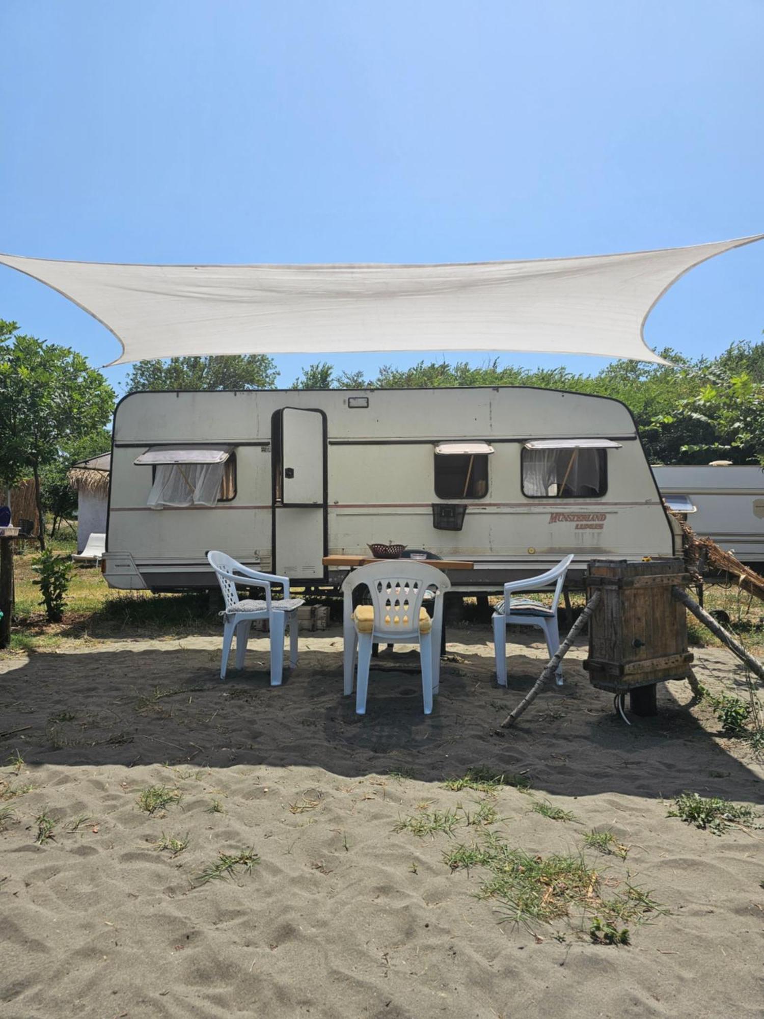 Beachfront Caravans เชอร์โนโมเรทส์ ภายนอก รูปภาพ